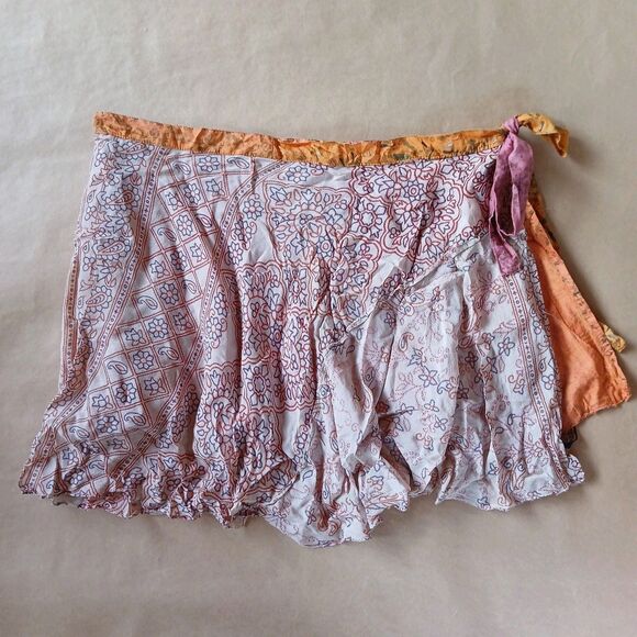 Mini Sari Wrap Skirt Reversible Silk Blend One Size Boho Festival Fairycore - Picture 2 of 8